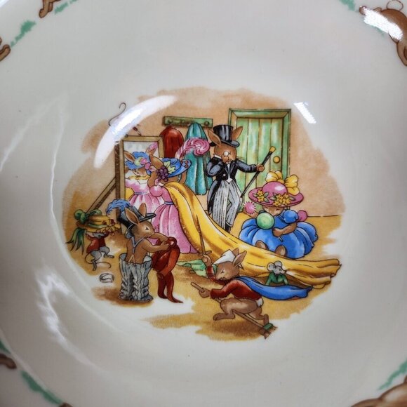 Royal Doulton Bunnykins 6" Bone China Cereal Soup Fruit Bowl "Dressing Up" - Picture 4 of 8